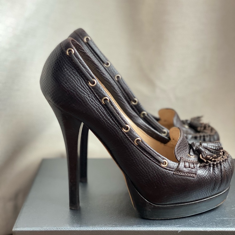 Fendi retro style pumps size 39.5